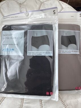 Uniqlo AIRism Sanitary Ultra Seamless Briefs - Black & Brown